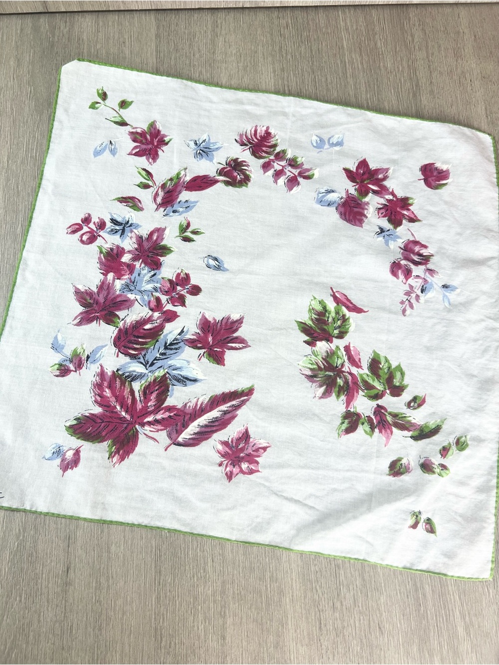 Vintage hankies lot of 6 floral cottagecore dainty - Picture 7 of 8